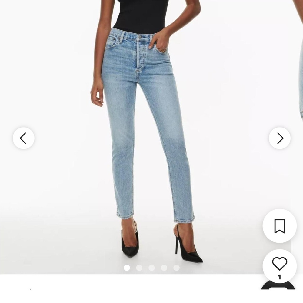 Aritzia Denim Forum Yoko Slim Highrise Crop Jeans